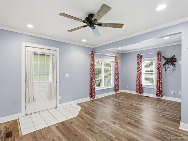4615 Homesite Drive, Lake Orion, MI 48359