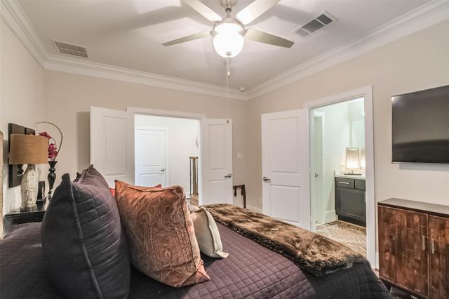 5217 Gibson, Houston, TX 77007