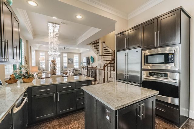 5217 Gibson, Houston, TX 77007
