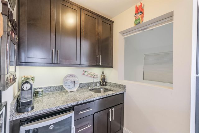 5217 Gibson, Houston, TX 77007