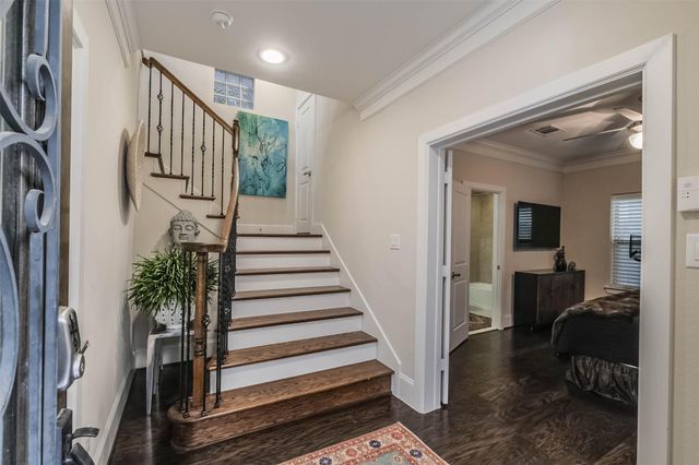 5217 Gibson, Houston, TX 77007