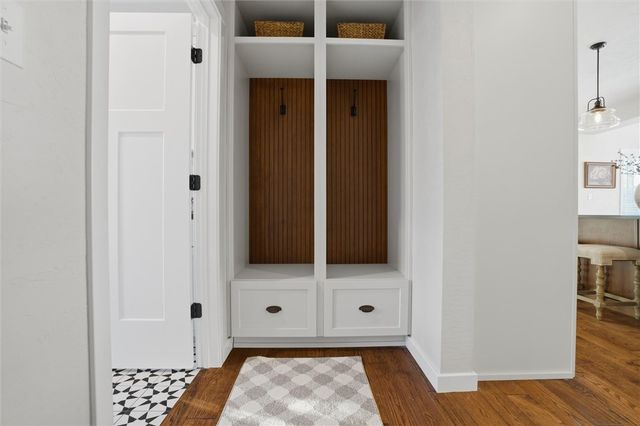 339 Lynn Rd, Rostraver, PA 15012