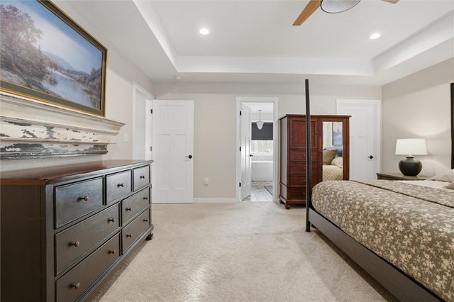 339 Lynn Rd, Rostraver, PA 15012