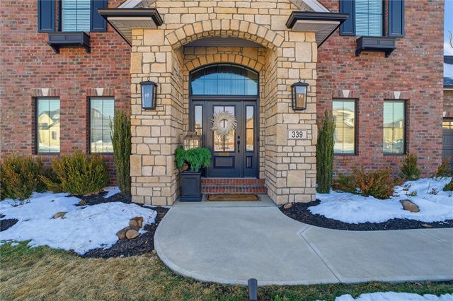 339 Lynn Rd, Rostraver, PA 15012