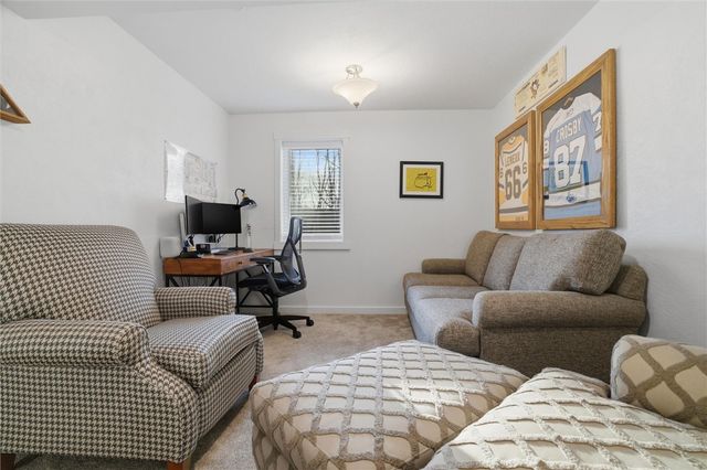 339 Lynn Rd, Rostraver, PA 15012