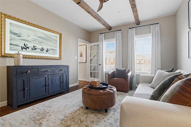 339 Lynn Rd, Rostraver, PA 15012