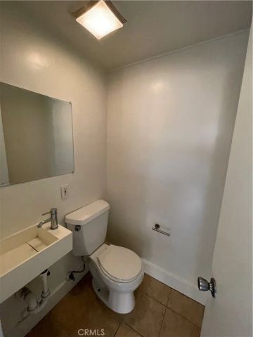 4040 Grand View Boulevard 19, Los Angeles, CA 90066