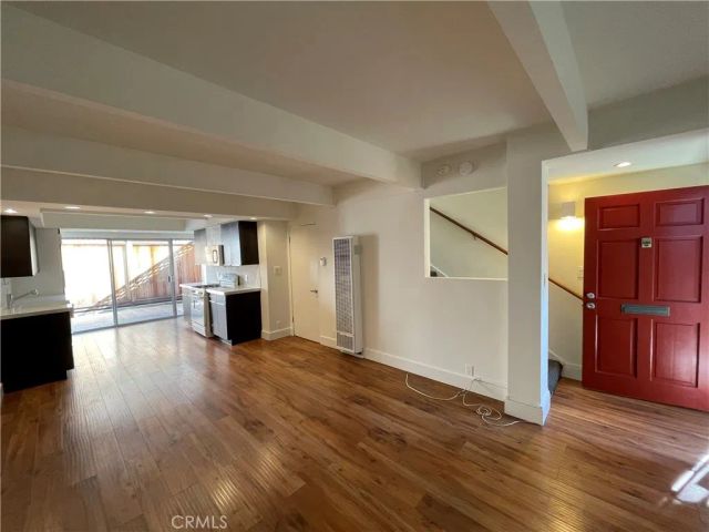 4040 Grand View Boulevard 19, Los Angeles, CA 90066