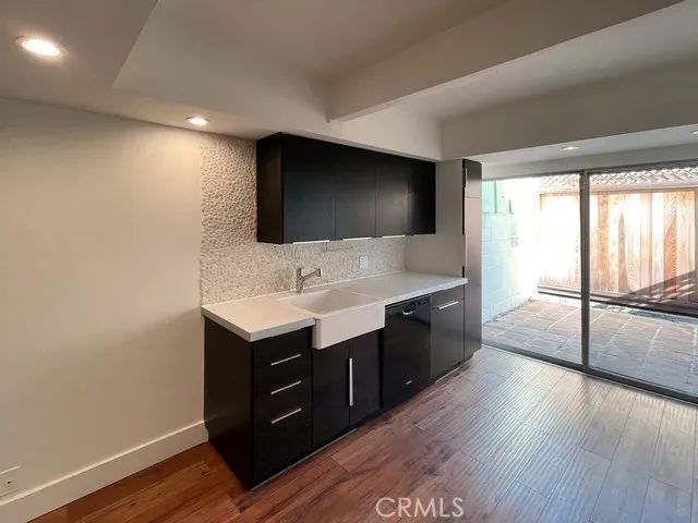 4040 Grand View Boulevard 19, Los Angeles, CA 90066