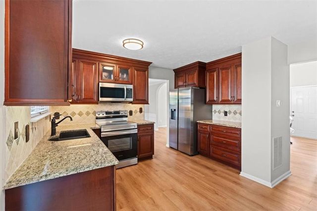 4255 Brighton Way NW, Kennesaw, GA 30144