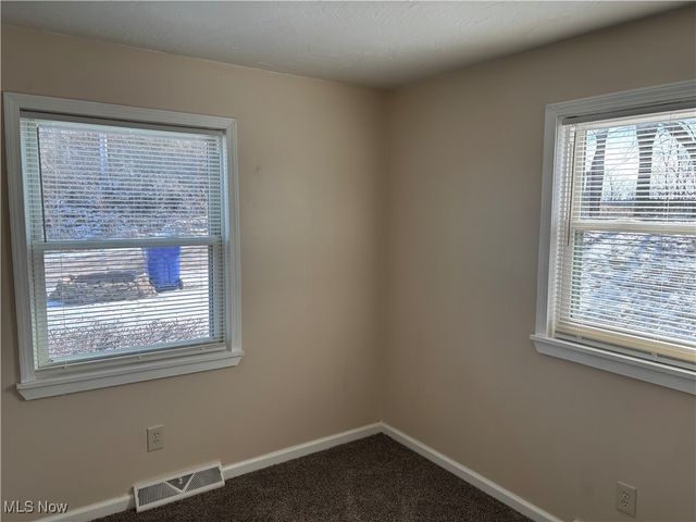 1615 Montrose Avenue, East Liverpool, OH 43920