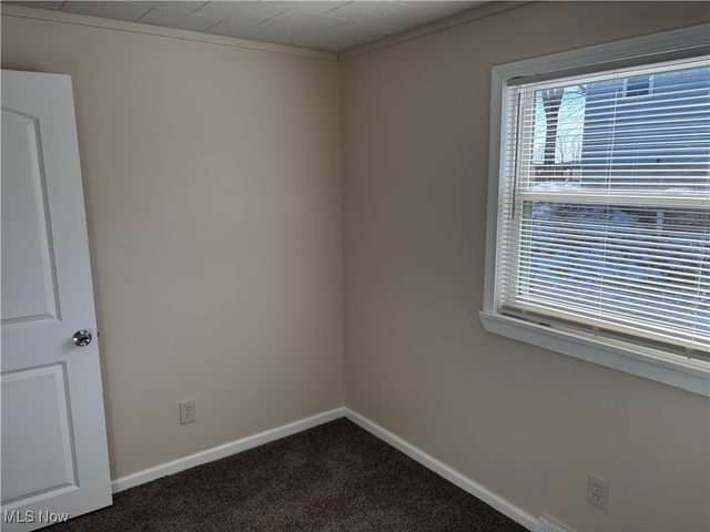 1615 Montrose Avenue, East Liverpool, OH 43920