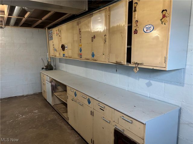 1615 Montrose Avenue, East Liverpool, OH 43920