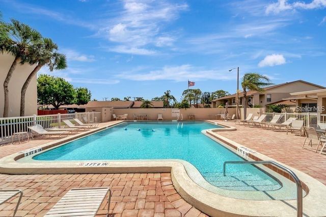 2763 WOODGATE LANE 211, Sarasota, FL 34231
