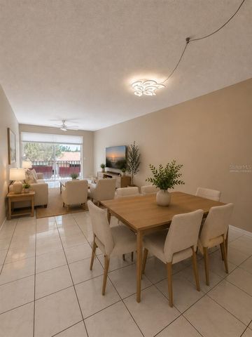 2763 WOODGATE LANE 211, Sarasota, FL 34231
