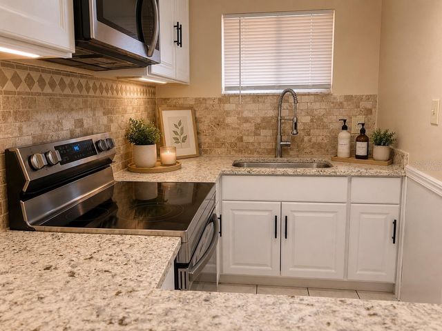 2763 WOODGATE LANE 211, Sarasota, FL 34231