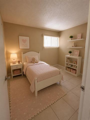 2763 WOODGATE LANE 211, Sarasota, FL 34231