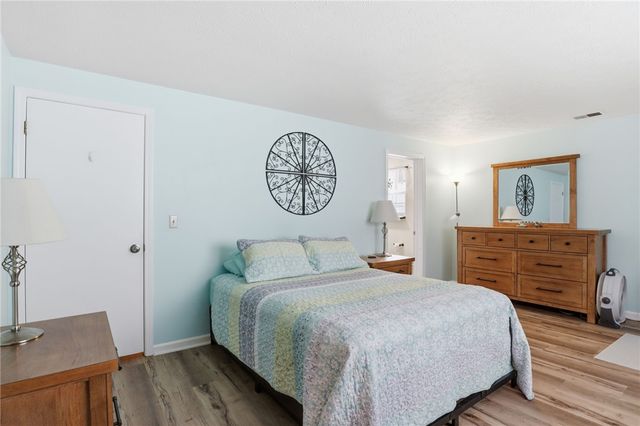 33D Salmon Run, Parma, NY 14468