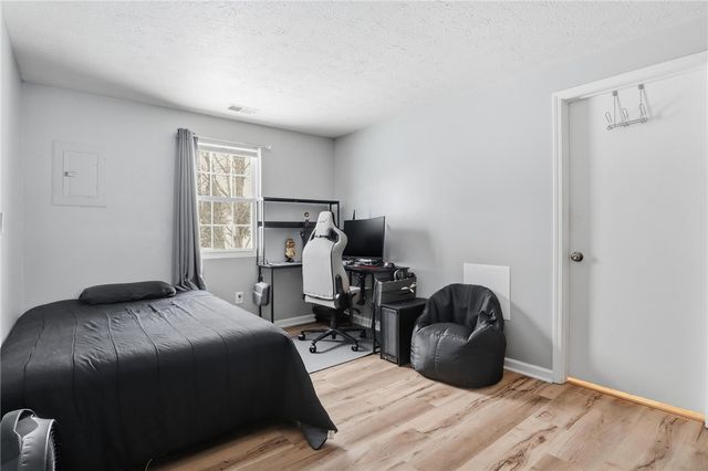 33D Salmon Run, Parma, NY 14468