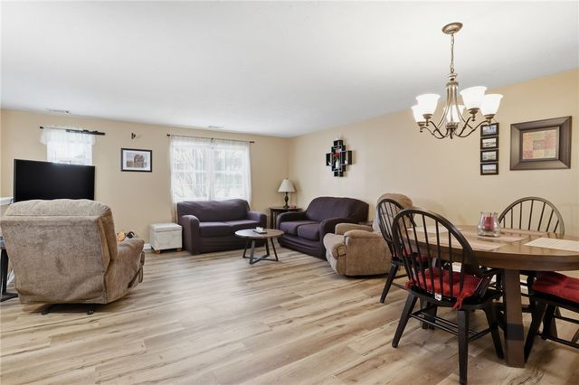 33D Salmon Run, Parma, NY 14468