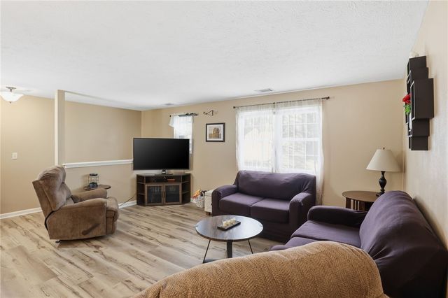 33D Salmon Run, Parma, NY 14468