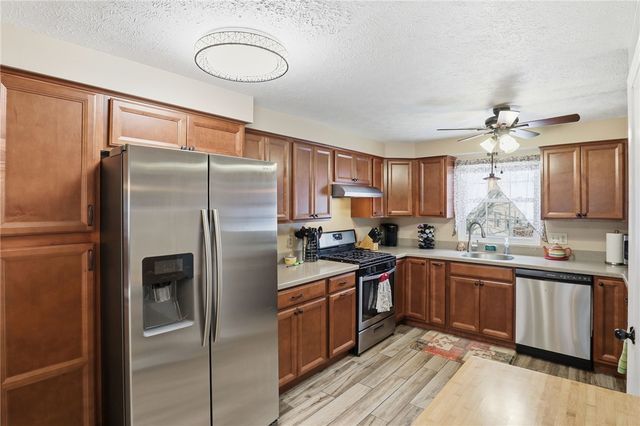 33D Salmon Run, Parma, NY 14468