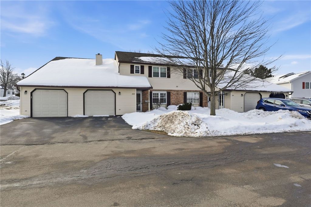 33D Salmon Run, Parma, NY 14468