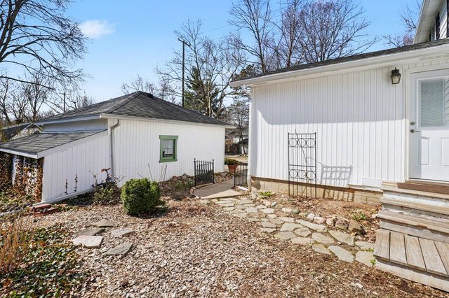 619 Edgemoor Avenue, Kalamazoo, MI 49008