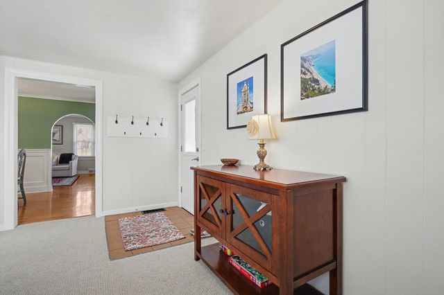 619 Edgemoor Avenue, Kalamazoo, MI 49008