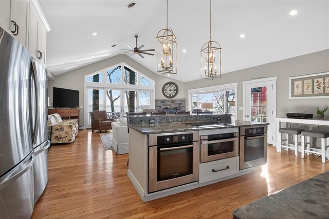 2307 Tecumseh Drive, Brooklyn, MI 49230