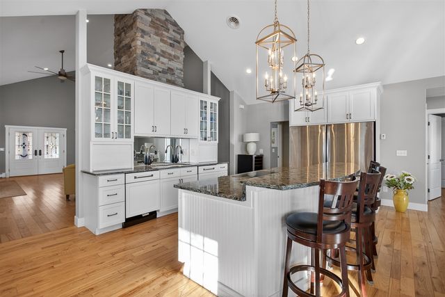 2307 Tecumseh Drive, Brooklyn, MI 49230