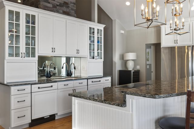 2307 Tecumseh Drive, Brooklyn, MI 49230