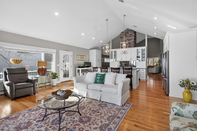 2307 Tecumseh Drive, Brooklyn, MI 49230