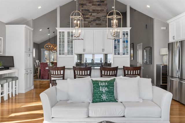 2307 Tecumseh Drive, Brooklyn, MI 49230