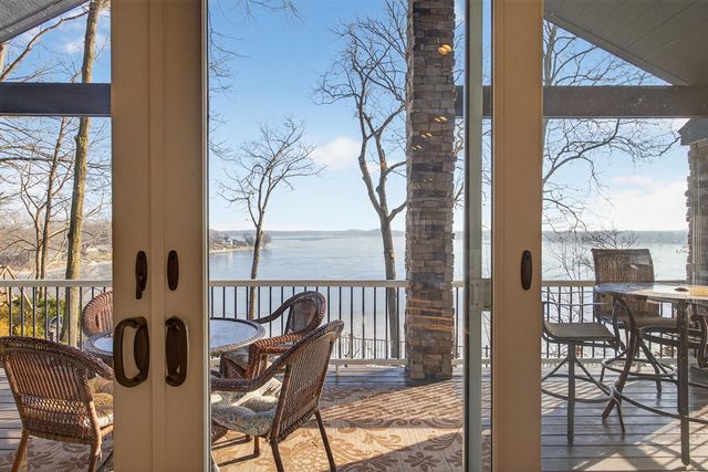 2307 Tecumseh Drive, Brooklyn, MI 49230