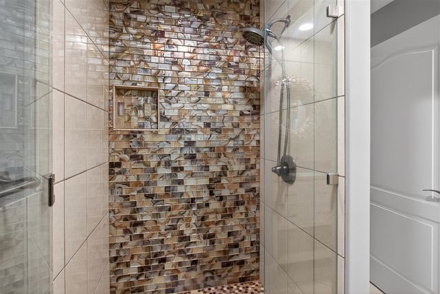 2307 Tecumseh Drive, Brooklyn, MI 49230