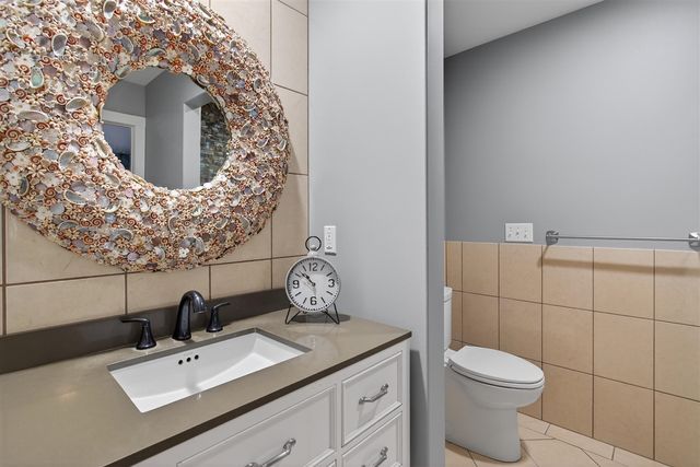 2307 Tecumseh Drive, Brooklyn, MI 49230