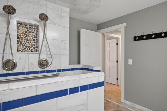 2307 Tecumseh Drive, Brooklyn, MI 49230