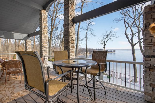 2307 Tecumseh Drive, Brooklyn, MI 49230