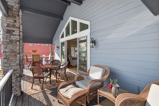 2307 Tecumseh Drive, Brooklyn, MI 49230