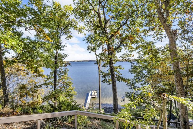 2307 Tecumseh Drive, Brooklyn, MI 49230