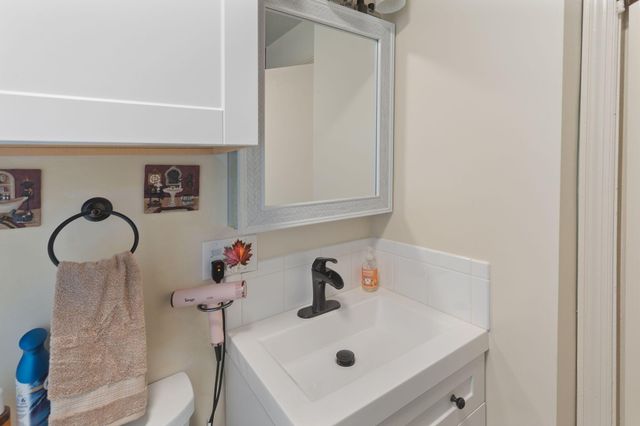 418 SE L Street, Grants Pass, OR 97526