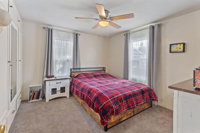 418 SE L Street, Grants Pass, OR 97526