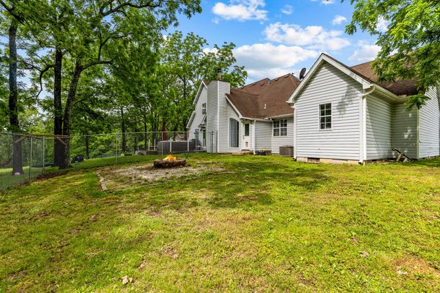 2952 Clearview Drive, Mansfield, MO 65704