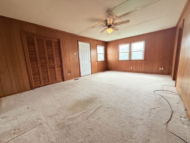 732 Meadowlane Dr, Lebanon, TN 37087
