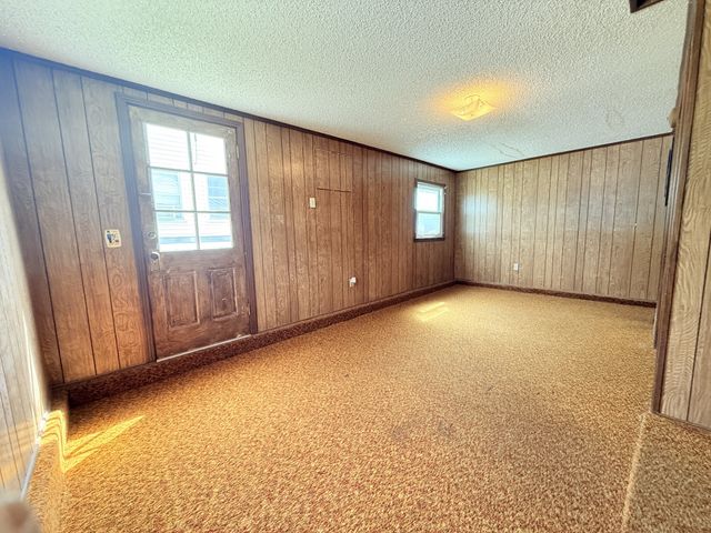 732 Meadowlane Dr, Lebanon, TN 37087