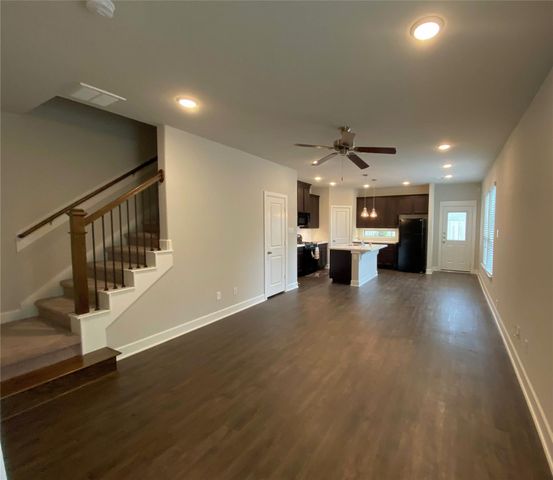 285 Woodland Hills Drive A, Conroe, TX 77303