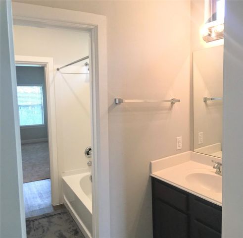 285 Woodland Hills Drive A, Conroe, TX 77303