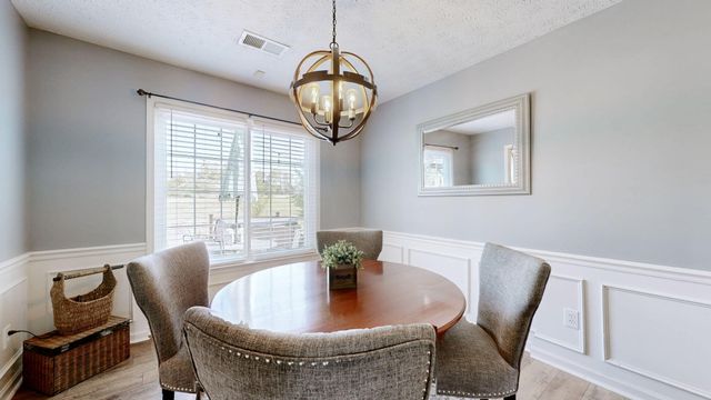 106 Elk Drive, Stamping Ground, KY 40379