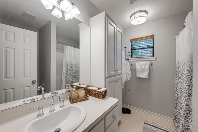23258 Edgewater Dr, Frankston, TX 75763